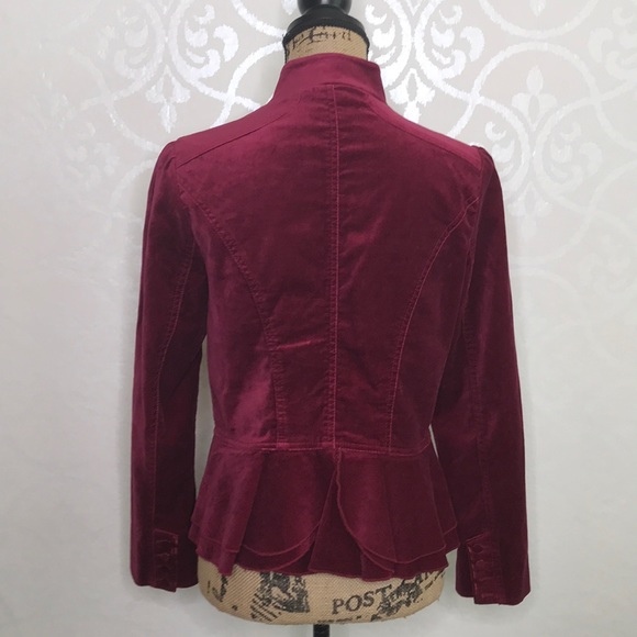 WHITE HOUSE BLACK MARKET VELVET BLAZER - Picture 4 of 8